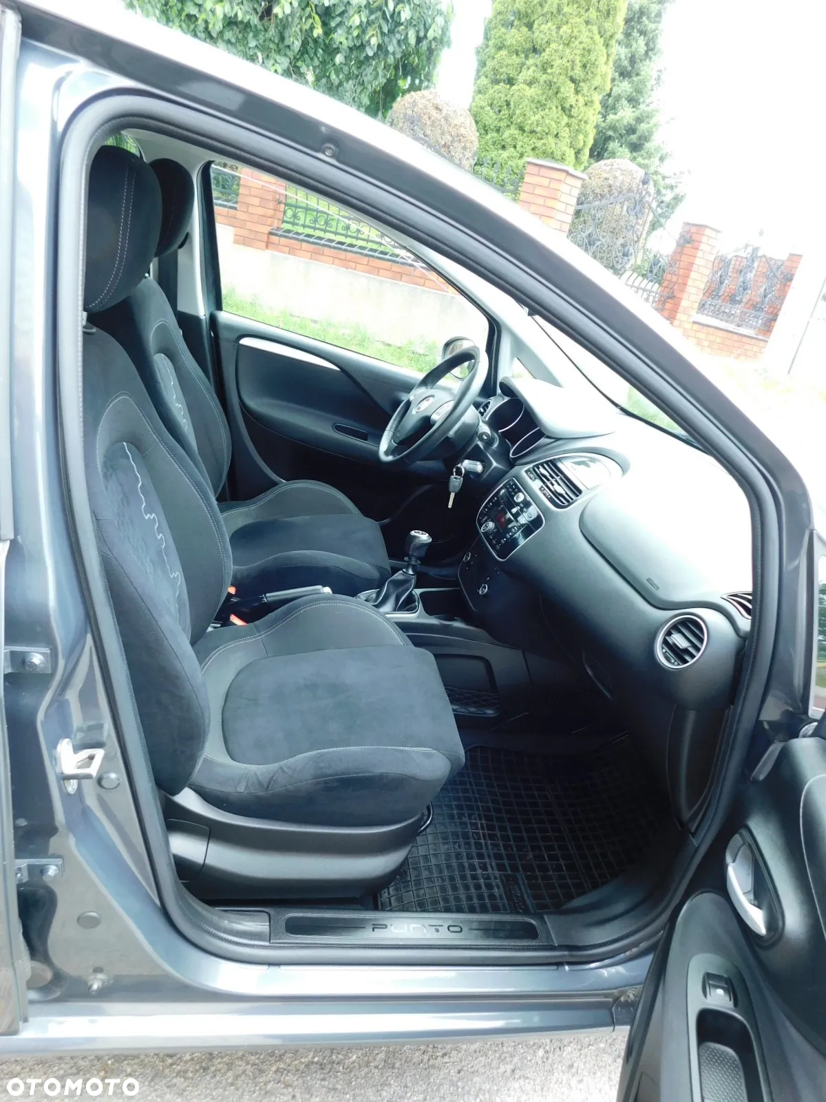 Fiat Punto Evo 1.4 8V Estiva Blue&Me Euro5 - 16