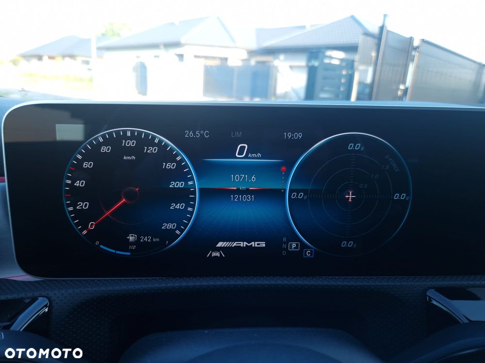 Mercedes-Benz Klasa A 35 AMG 4-Matic 7G-DCT - 37