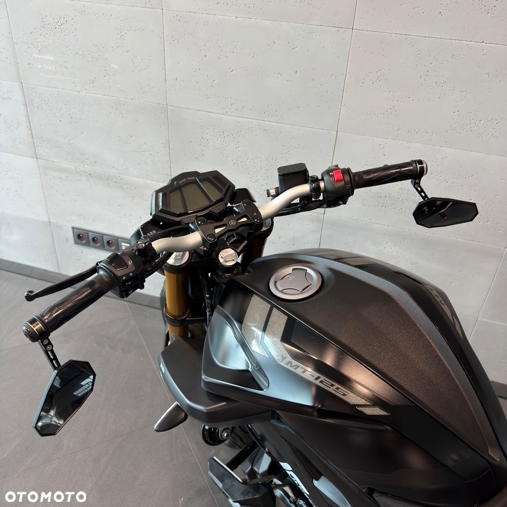 Yamaha MT - 12