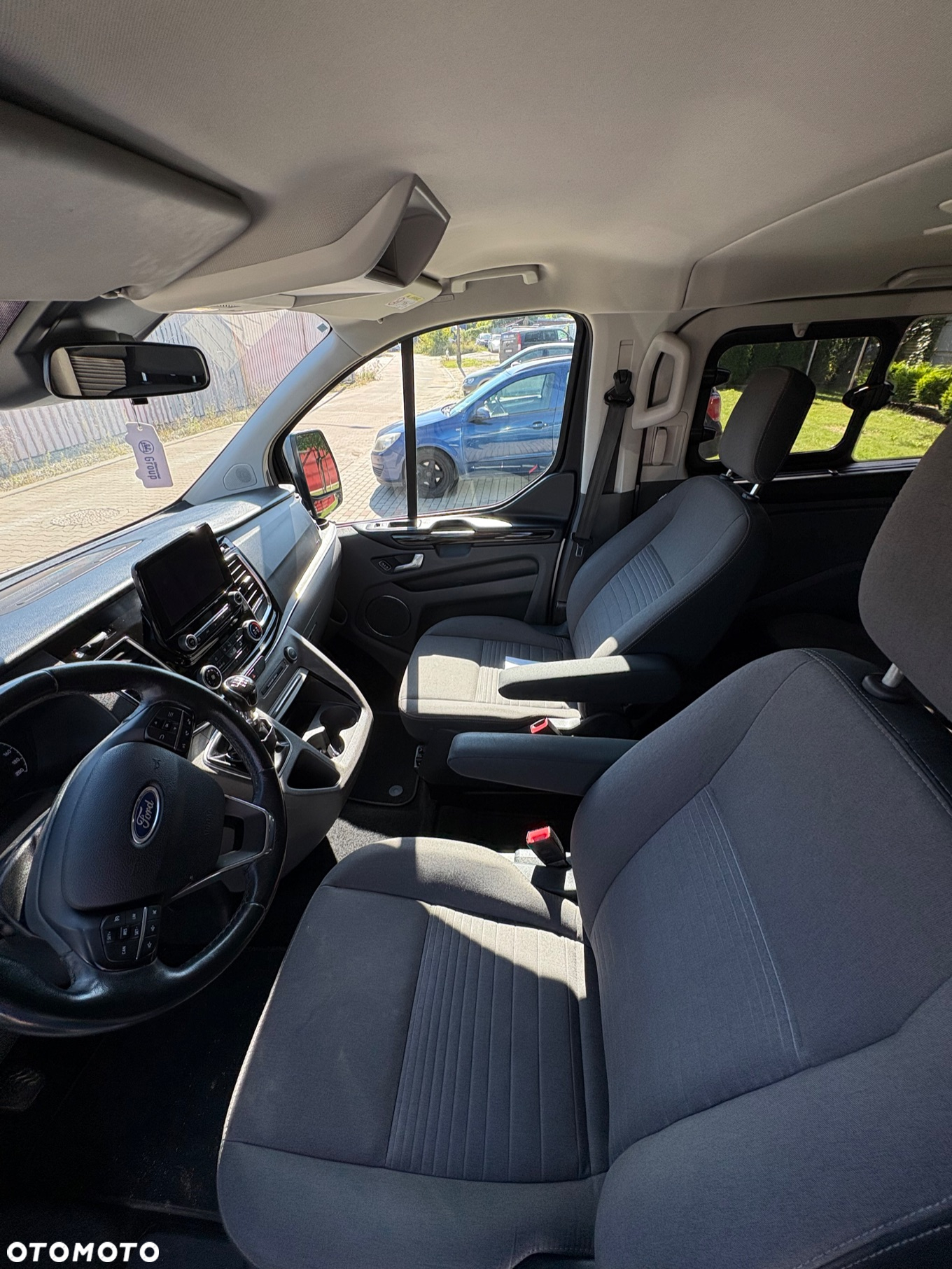 Ford Tourneo Custom 2.0 EcoBlue L2 Titanium - 8