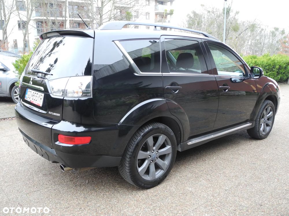 Mitsubishi Outlander - 5