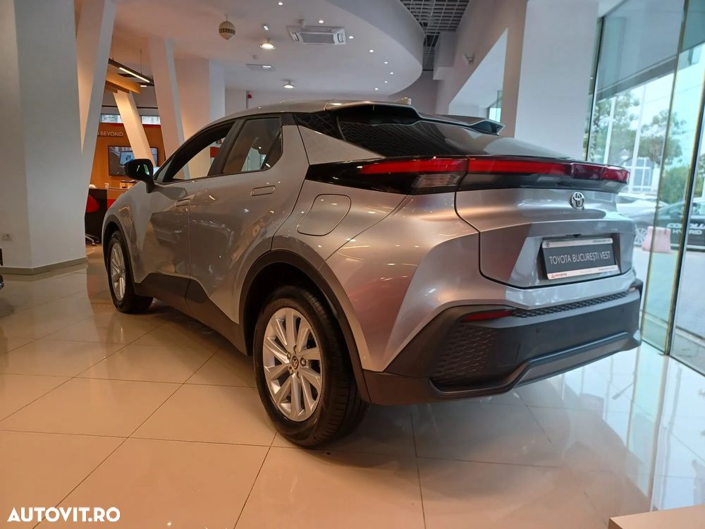 Toyota C-HR - 7