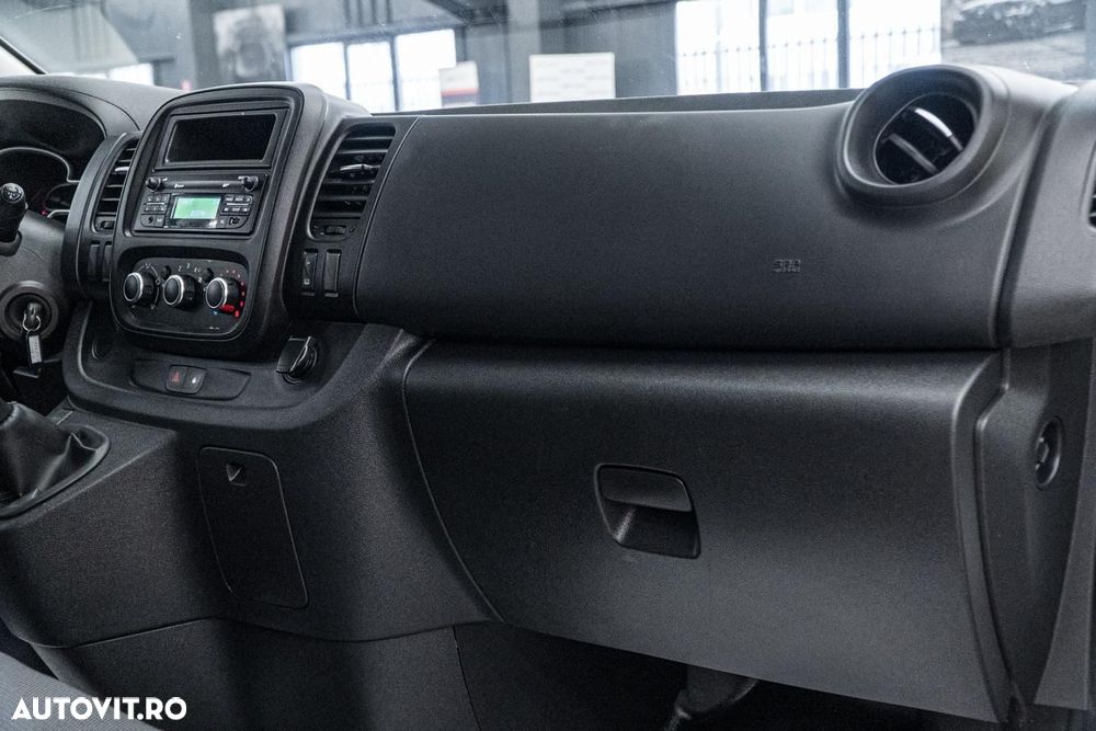 Renault Trafic 2.0 Blue dCi 120 Combi L2H1 8+1 locuri Authentique - 25