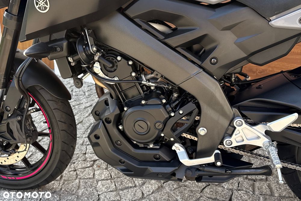Yamaha MT - 18