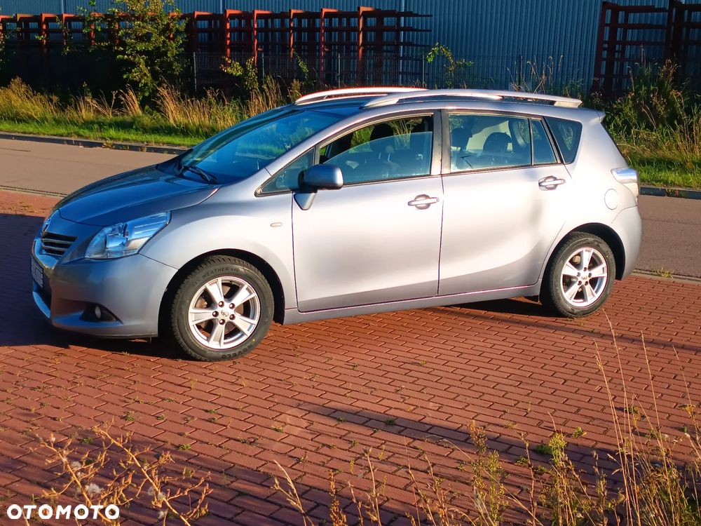 Toyota Verso 2.0 D-4D - 8