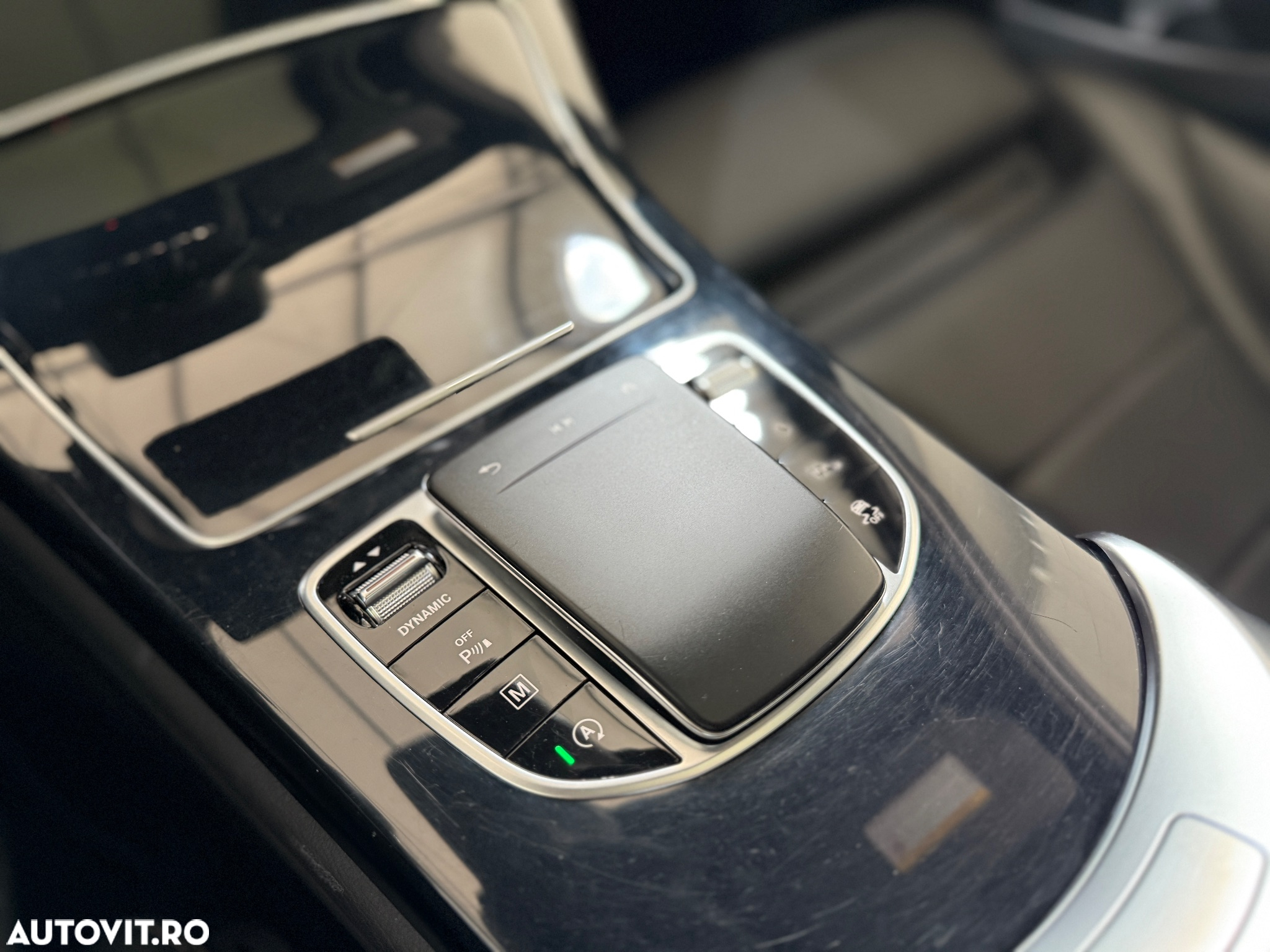 Mercedes-Benz GLC 300 4Matic 9G-TRONIC - 13