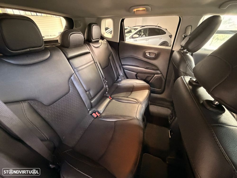 Jeep Compass 1.3 T Limited DCT - 10