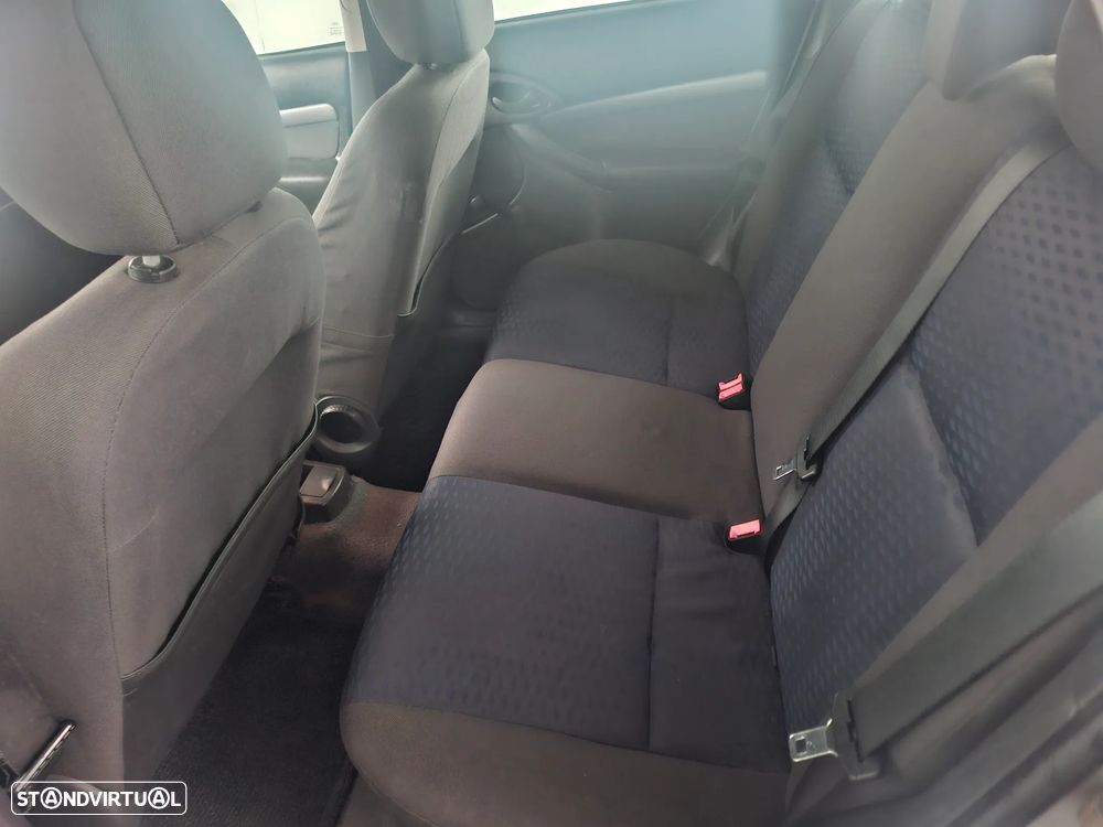 Ford Focus SW 1.8 TDCi Trend - 4