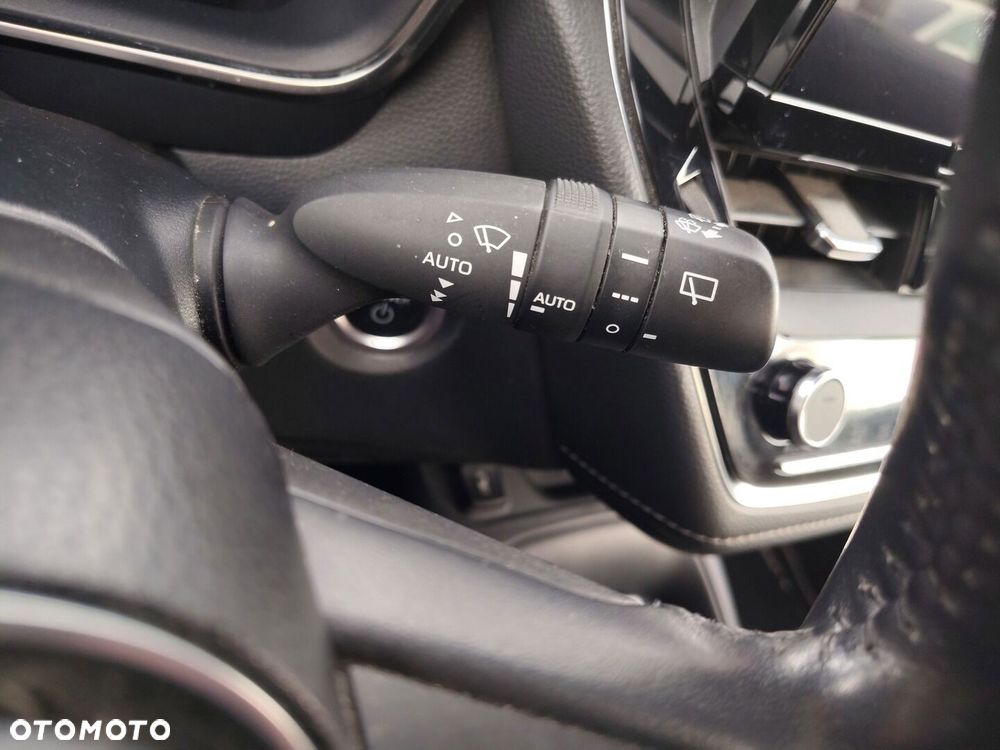 Toyota Corolla 1.8 Hybrid Comfort - 16