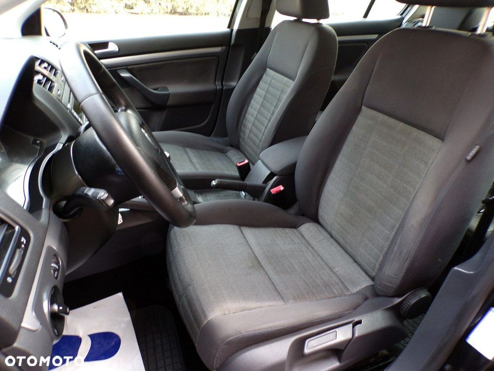 Volkswagen Golf - 19