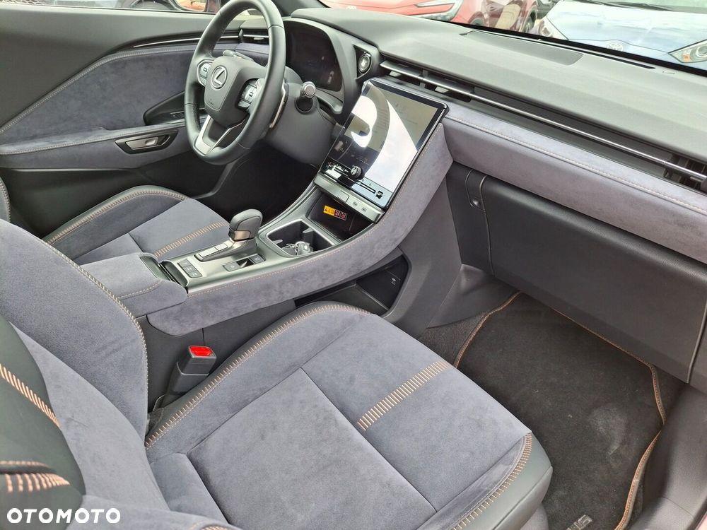 Lexus LBX 1.5 Hybrid Cool - 13