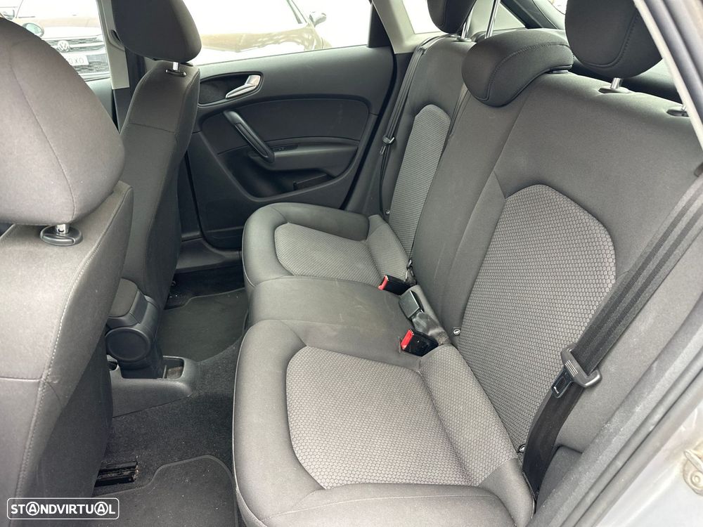Audi A1 Sportback 1.6 TDI Design - 6