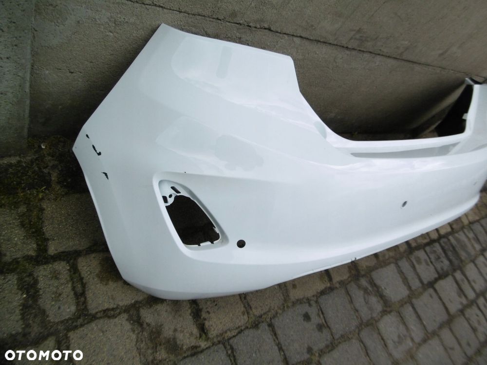 FORD FIESTA MK8 - zderzak tylny - 3