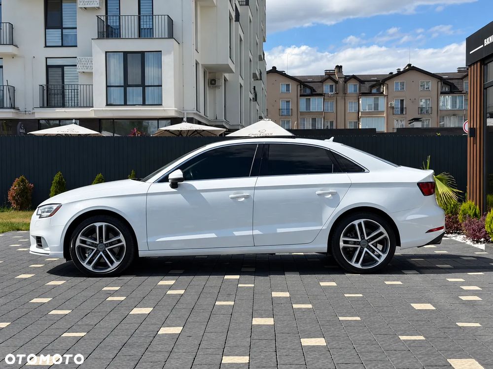 Audi A3 Limousine 40 TFSI Quattro S tronic - 5