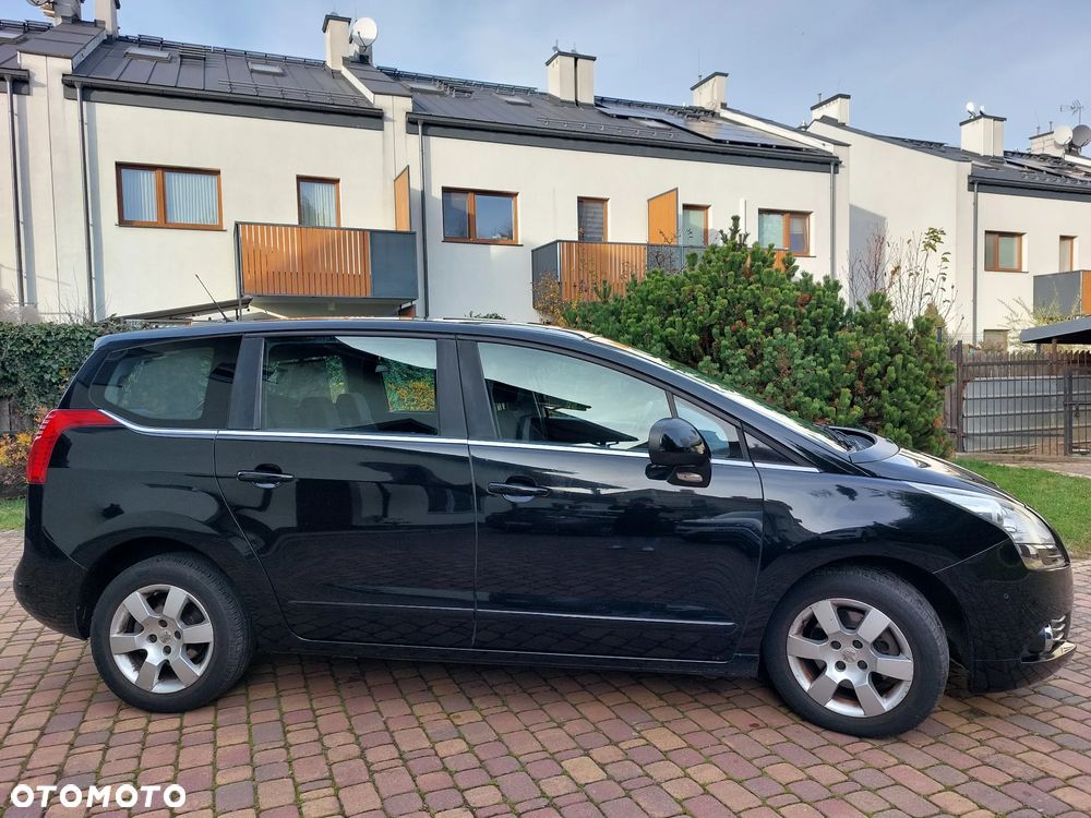 Peugeot 5008 - 2