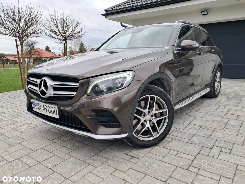Mercedes-Benz GLC 250 4Matic 9G-TRONIC AMG Line - 2