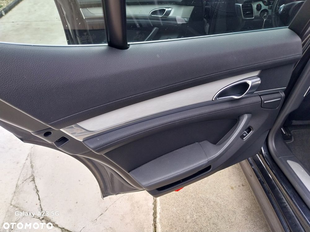 Porsche Panamera 4S - 12