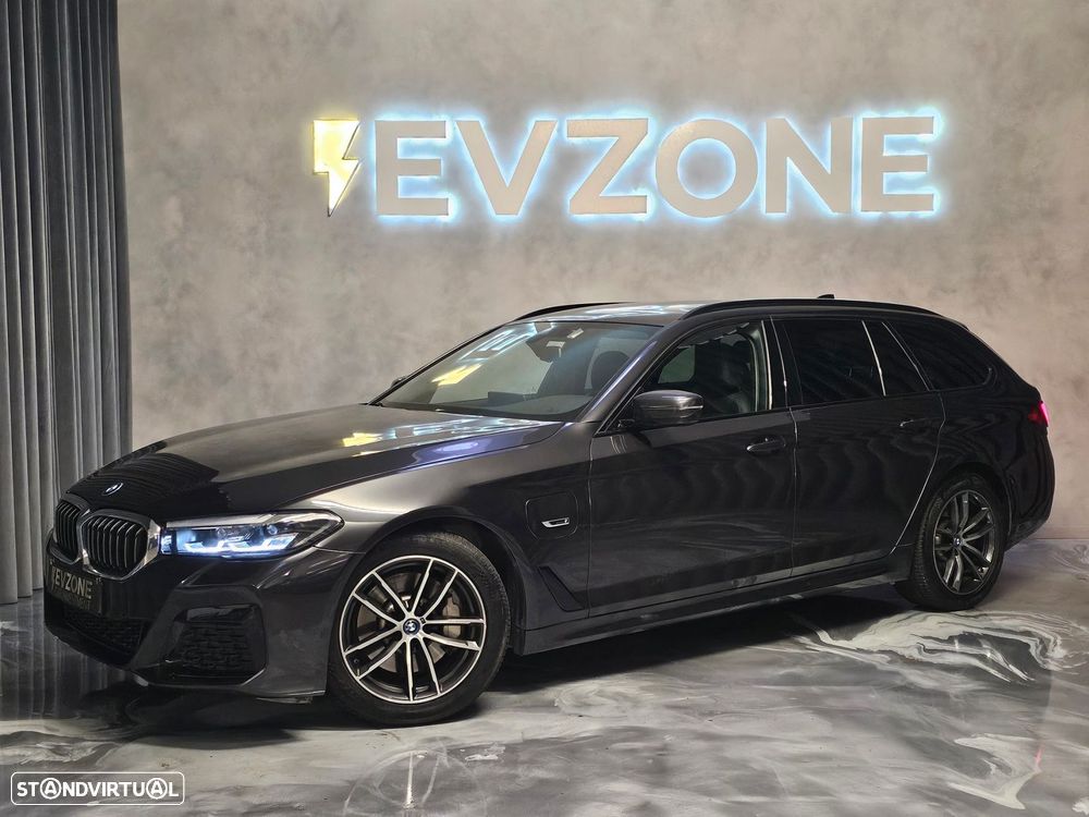 BMW 530 e Pack Desportivo M - 1