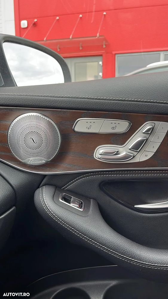 Mercedes-Benz GLC 300 4Matic 9G-TRONIC Exclusive - 9