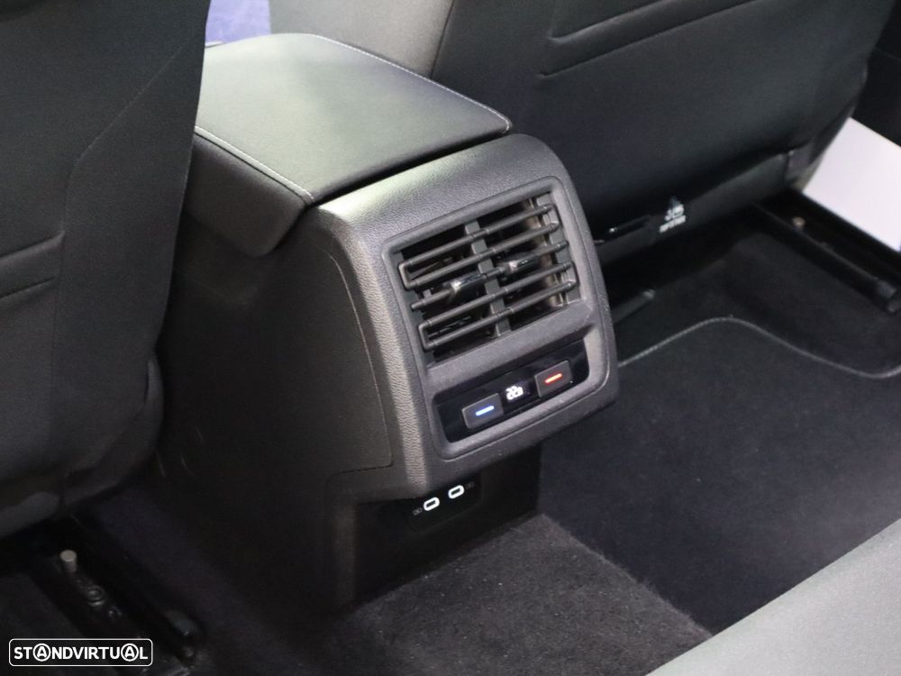 VW Golf Variant 2.0 TDi - 10
