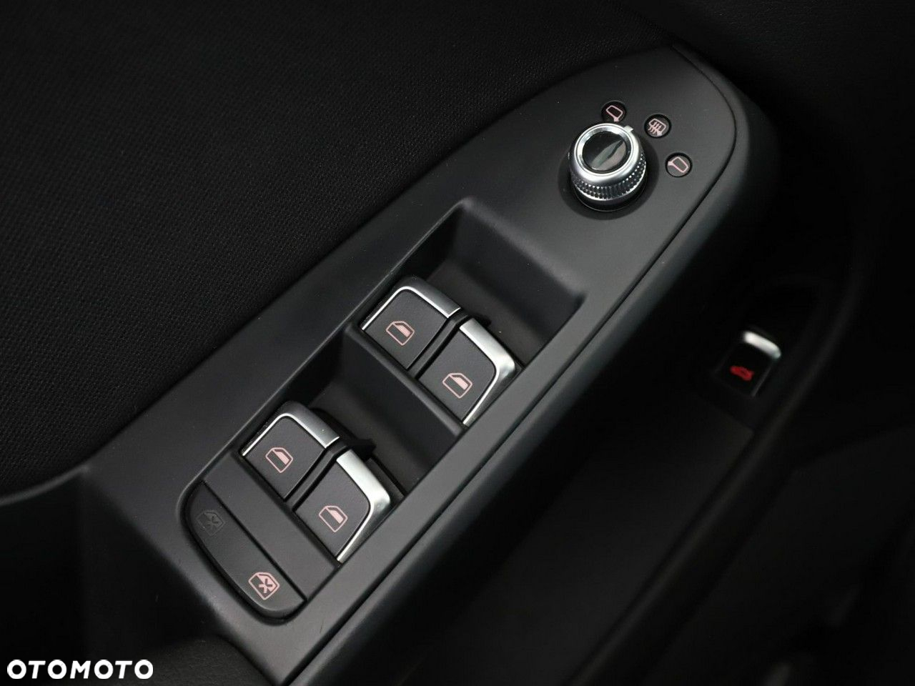 Audi A4 Avant 2.0 TDI DPF clean diesel multitronic Ambiente - 35
