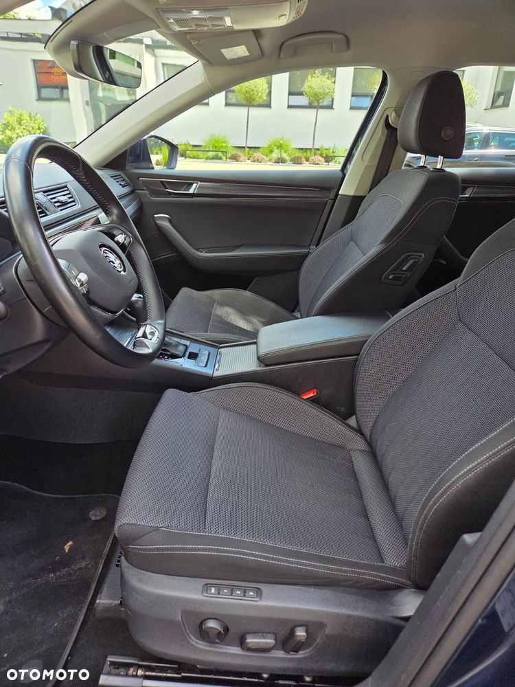 Skoda Superb 2.0 TDI Ambition DSG - 6