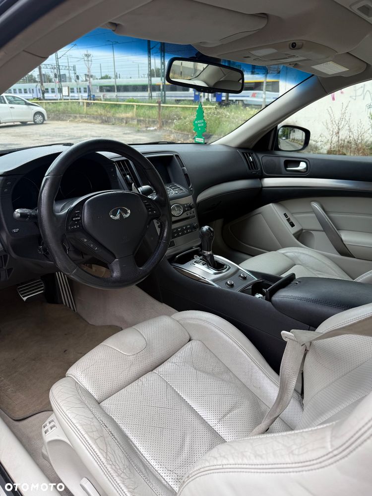Infiniti G G37 - 7
