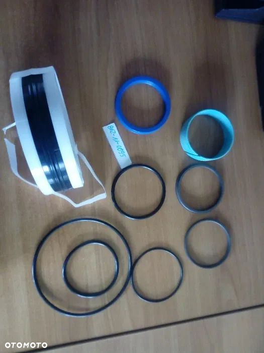 Zestaw uszczelnień siłownika roboczego Shamban Ł-34 - 2