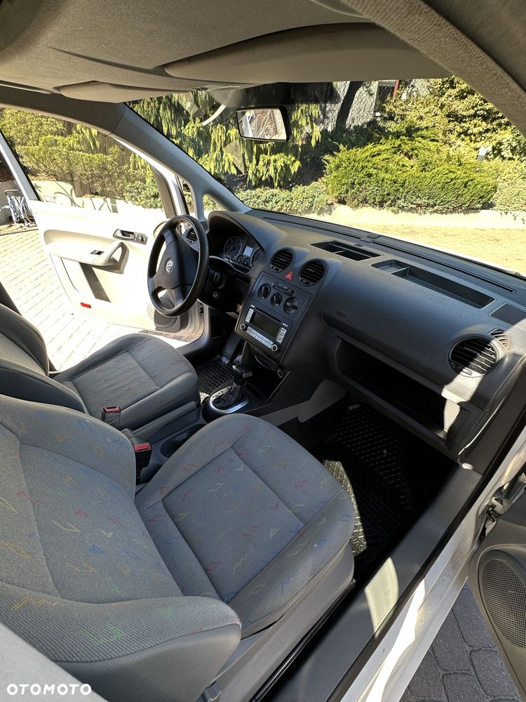 Volkswagen Caddy Maxi - 10
