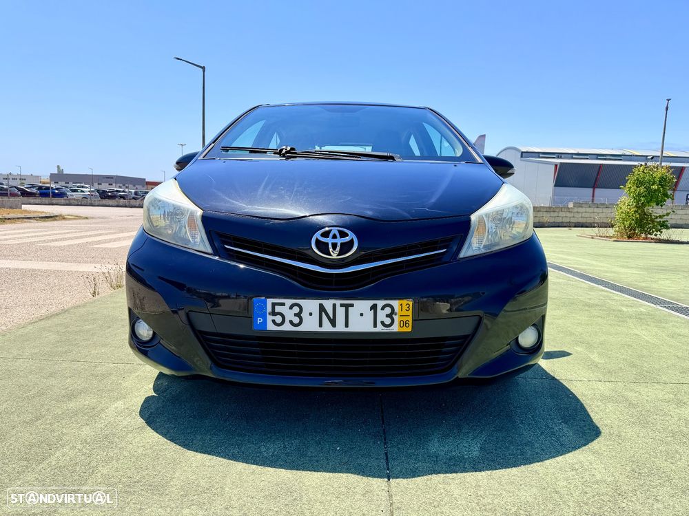 Toyota Yaris 1.0 VVT-i Comfort+P.Style +Navi - 3