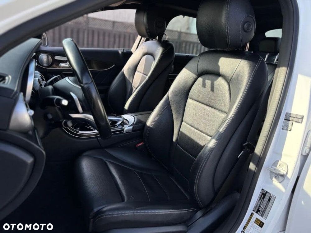 Mercedes-Benz Klasa C 300 7G-TRONIC - 12