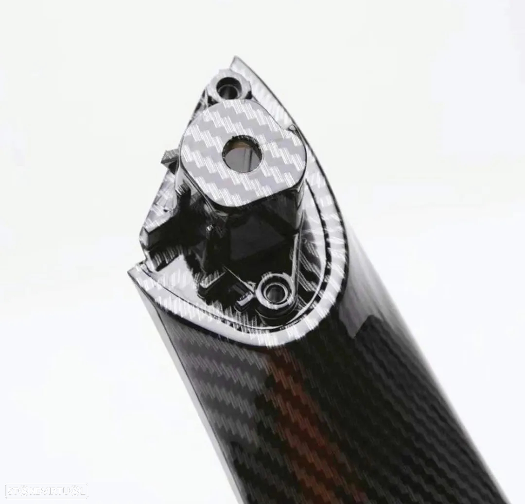 Puxador BMW Serie 3 F30 F31 - Traseiro Direito Carbono - 2