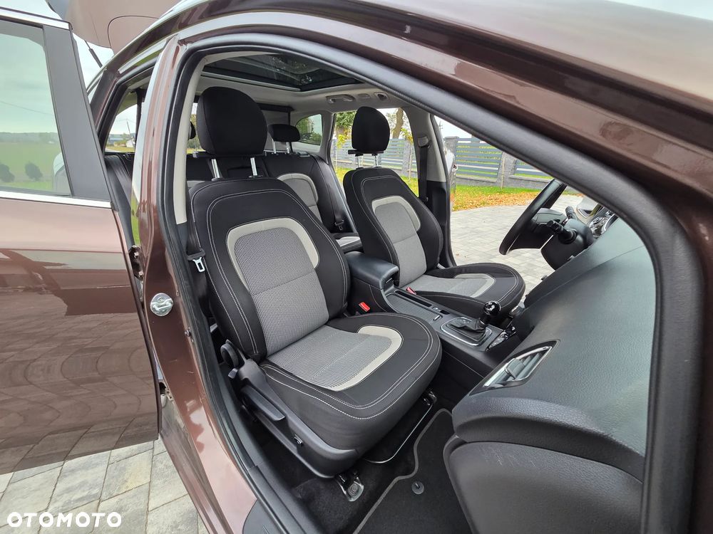 Kia Ceed 1.6 GDI XL DCT - 17