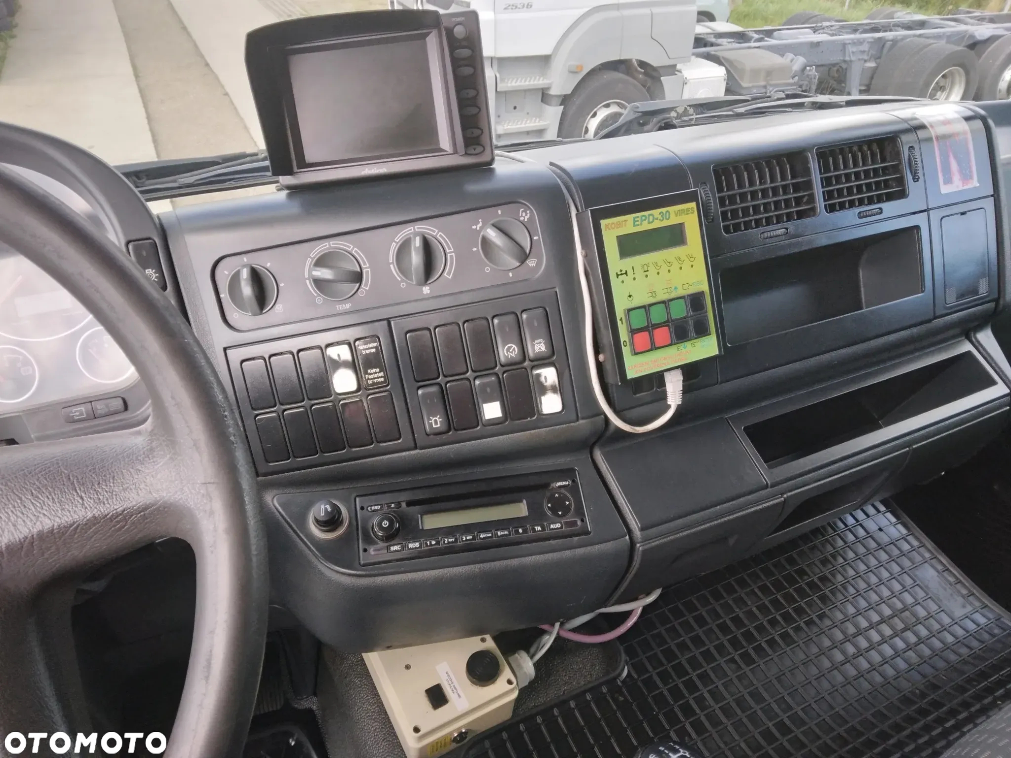 MAN TGM 18.250 4x4 Smieciarka resor - 21
