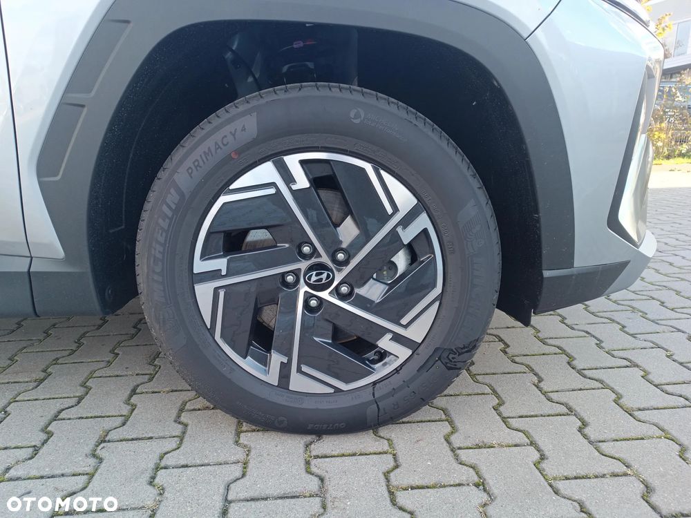 Hyundai Tucson 1.6 T-GDi HEV Modern 2WD - 18