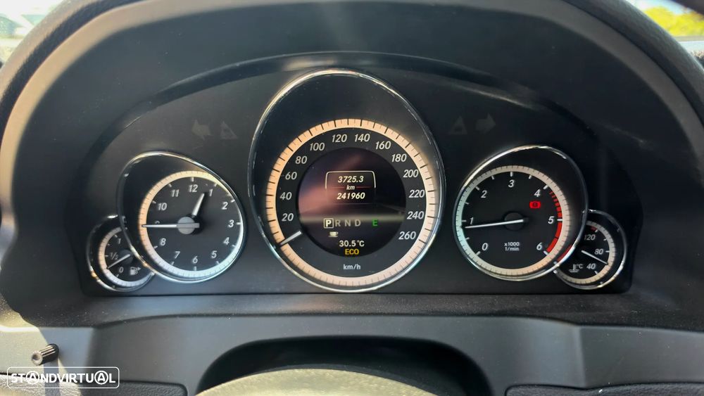 Mercedes-Benz E 220 CDI Auto Avantgarde - 11