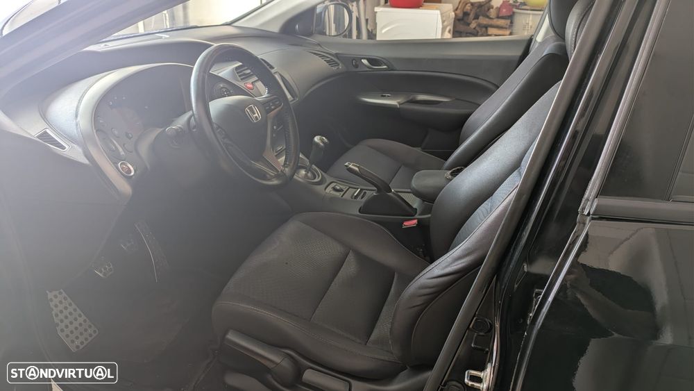 Honda Civic 1.8 Sport - 16