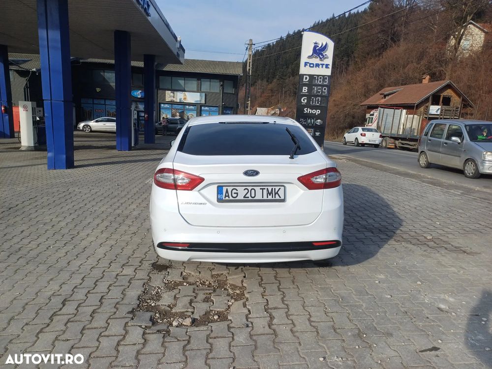 Ford Mondeo 2.0 TDCi Powershift Business - 3