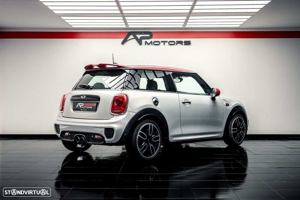 MINI 3 Portas John Cooper Works - 14