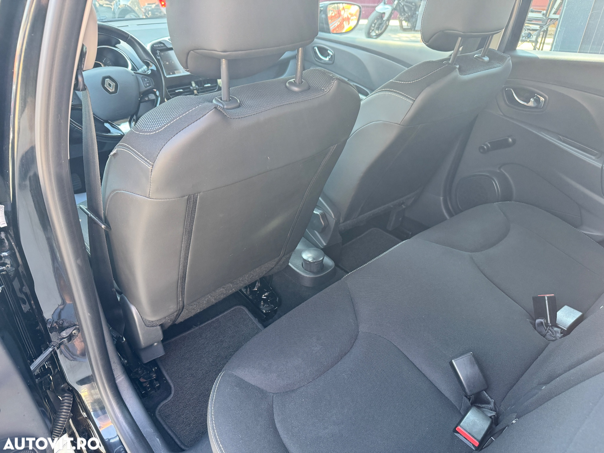 Renault Clio (Energy) TCe 90 Start & Stop LIMITED - 6
