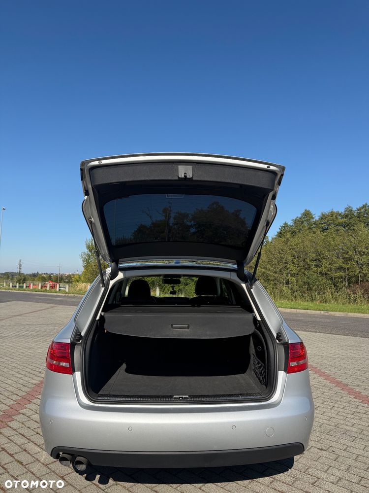 Audi A4 Avant - 28