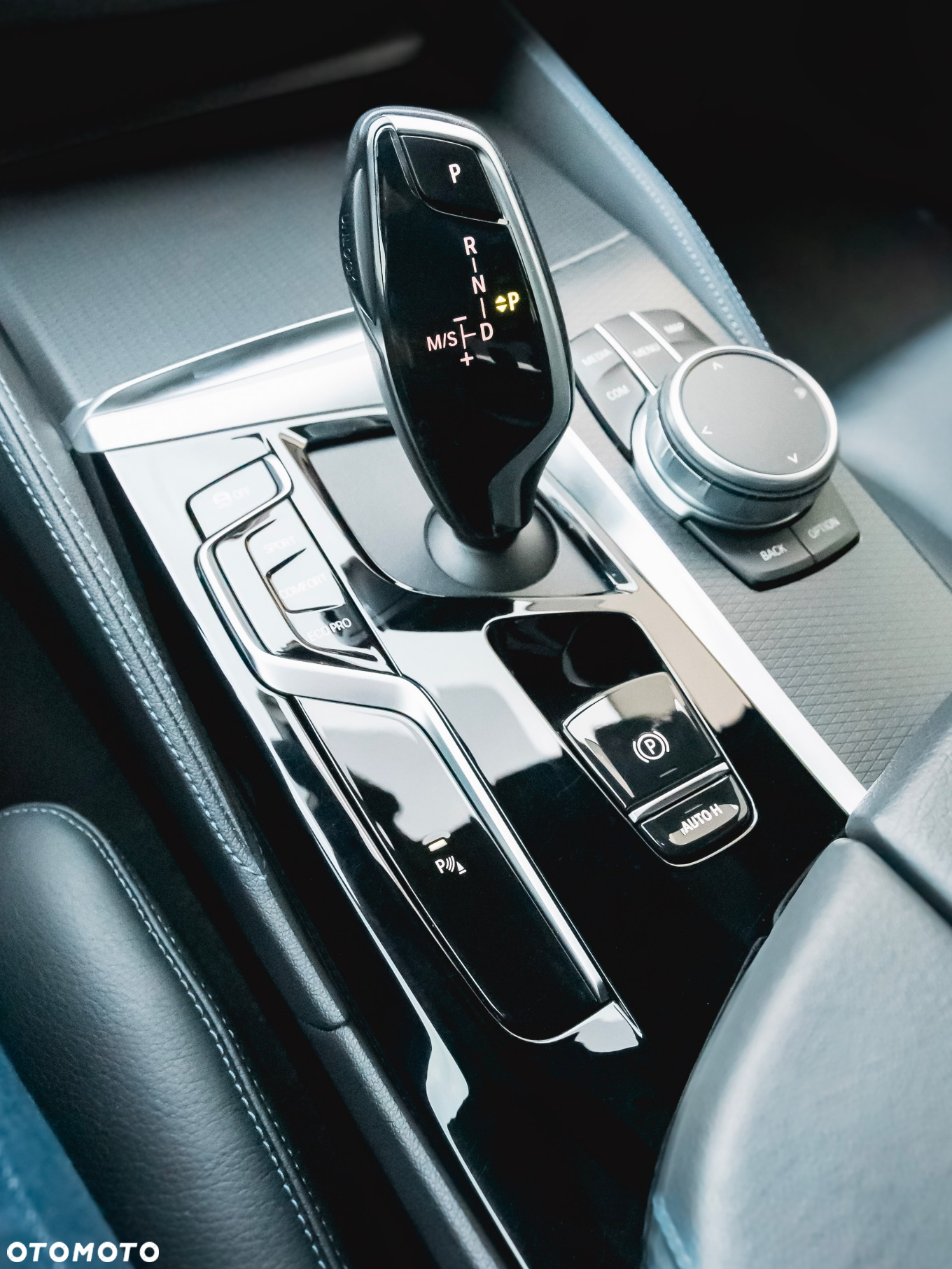 BMW Seria 5 530i xDrive M Sport sport - 25