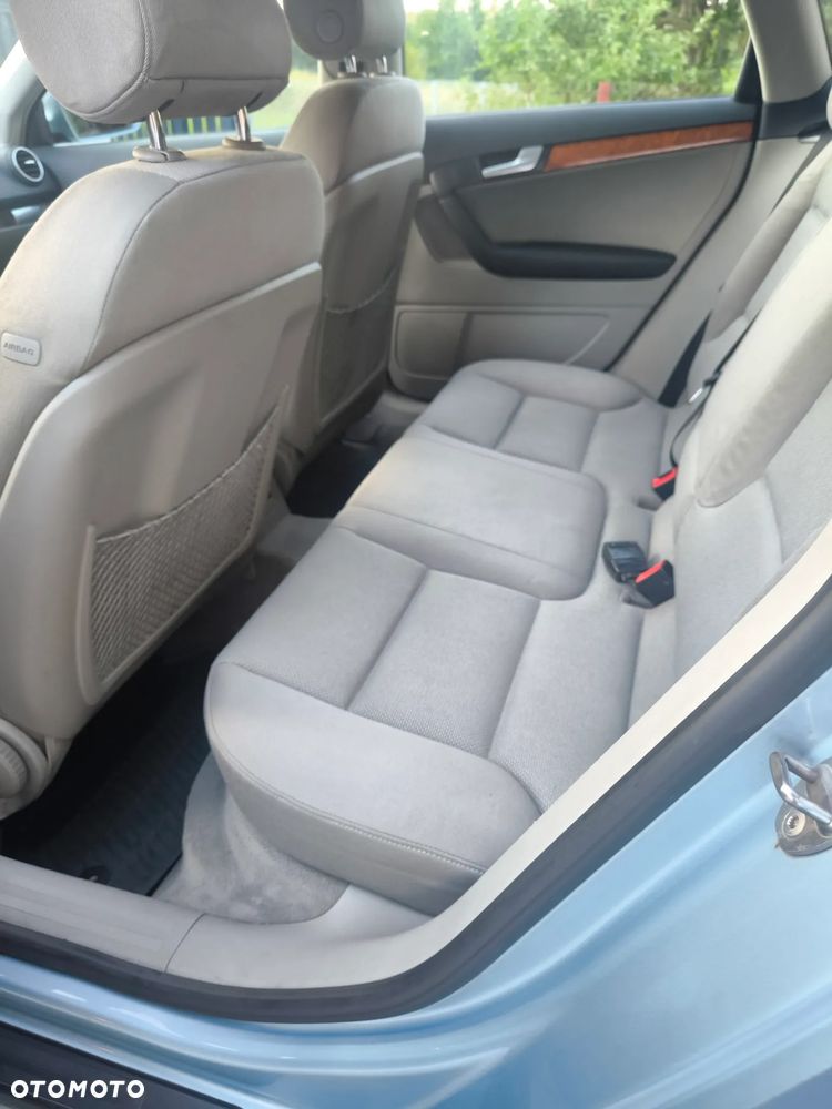 Audi A3 Sportback 1.6 FSI Ambiente - 9