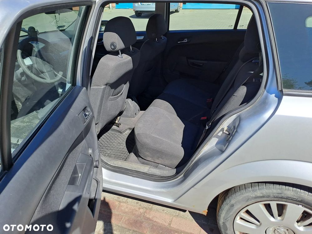 Opel Astra 1.6 Enjoy - 12