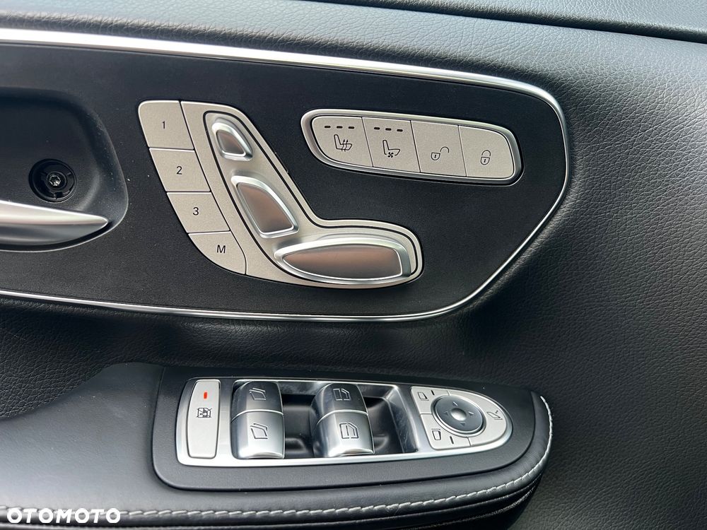 Mercedes-Benz Klasa V 300 d Exclusive 9G-Tronic (długi) - 14