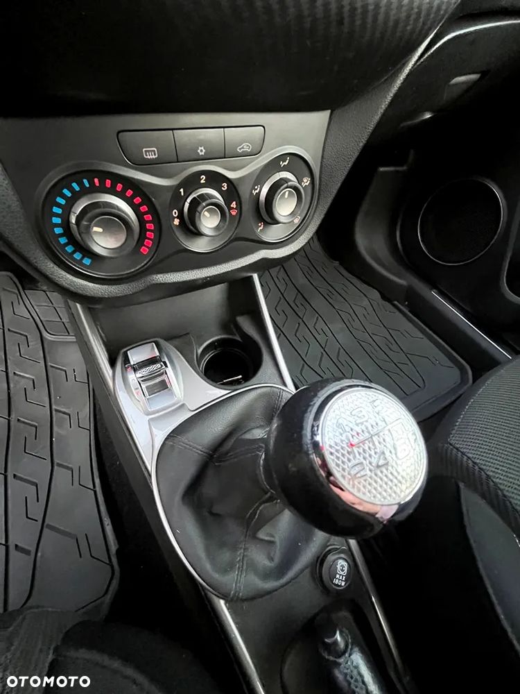 Alfa Romeo Mito - 12
