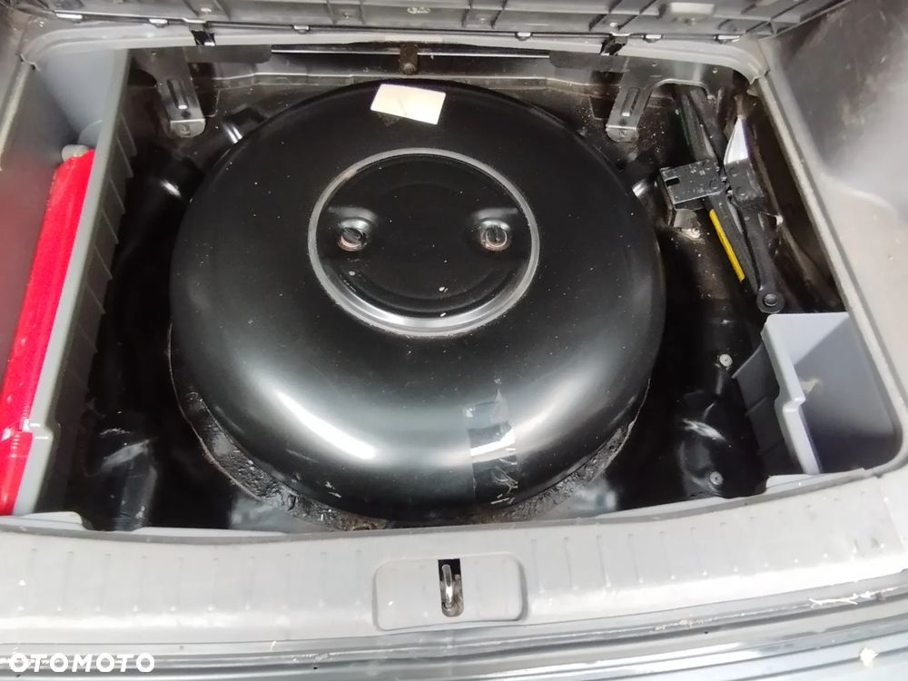 Hyundai Tucson 2.0 Active / Style - 11