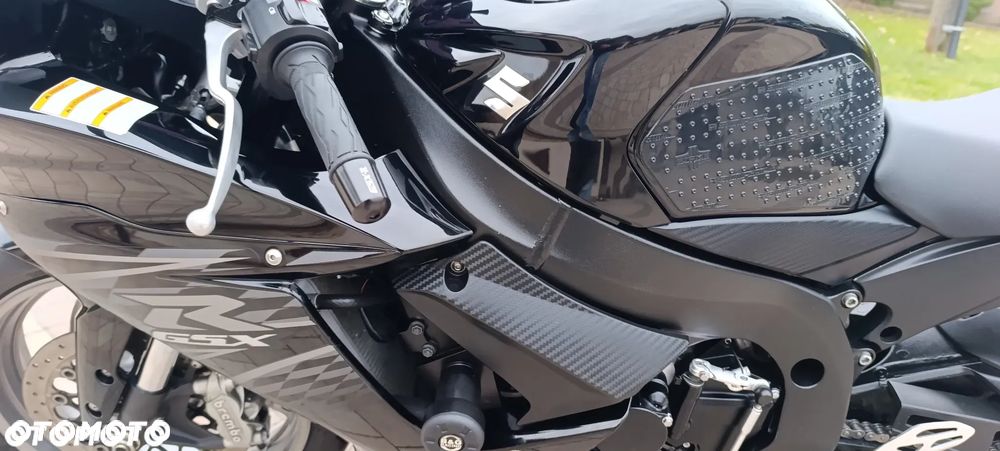 Suzuki GSX - 37