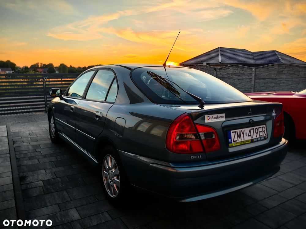 Mitsubishi Carisma 1.8 GDI Automatik Comfort Plus - 4