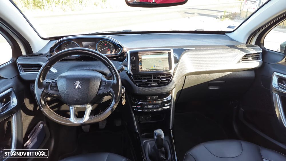Peugeot 2008 1.6 e-HDi Allure - 8
